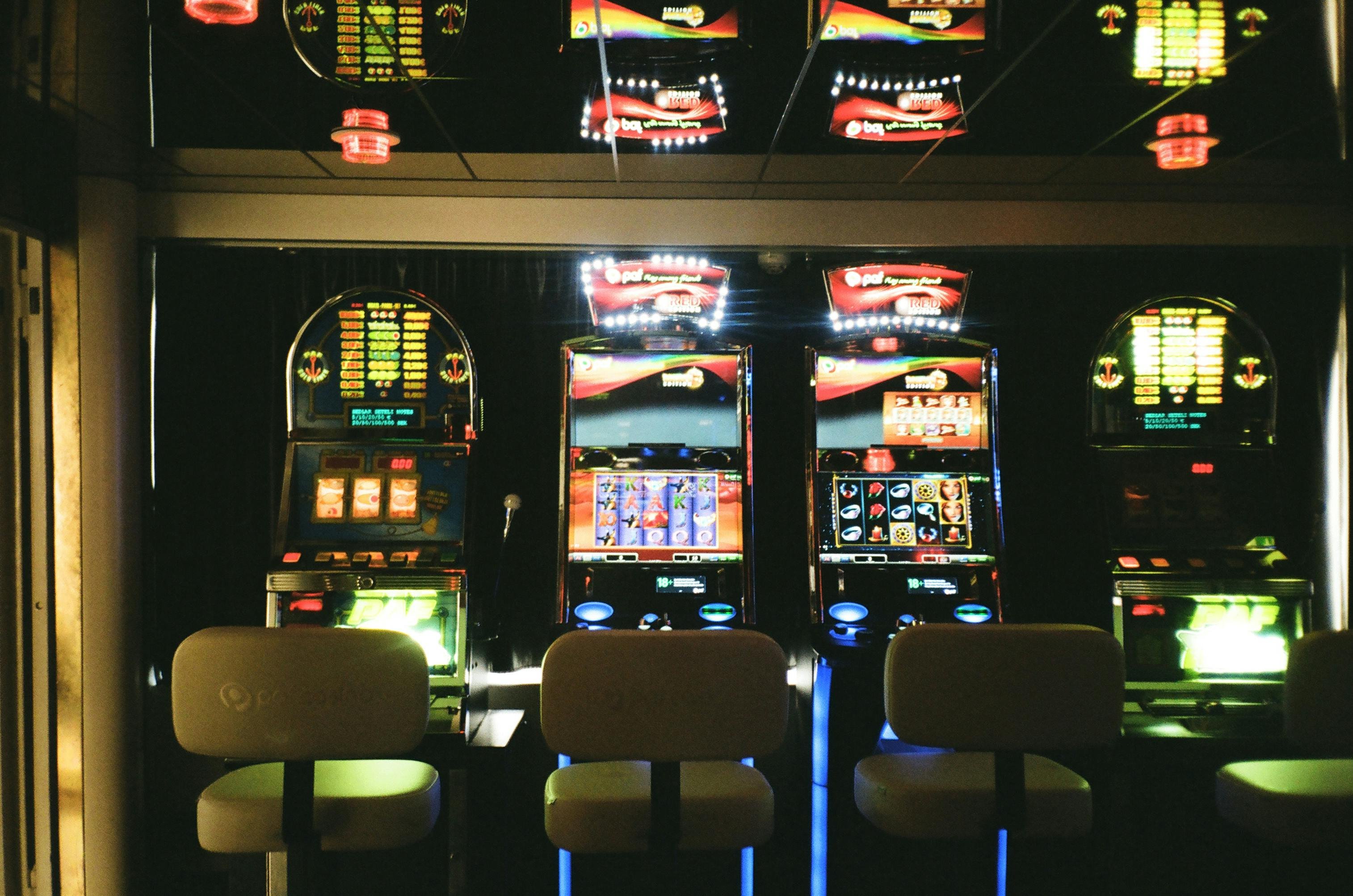 rs13000 Standard Blackjack Room